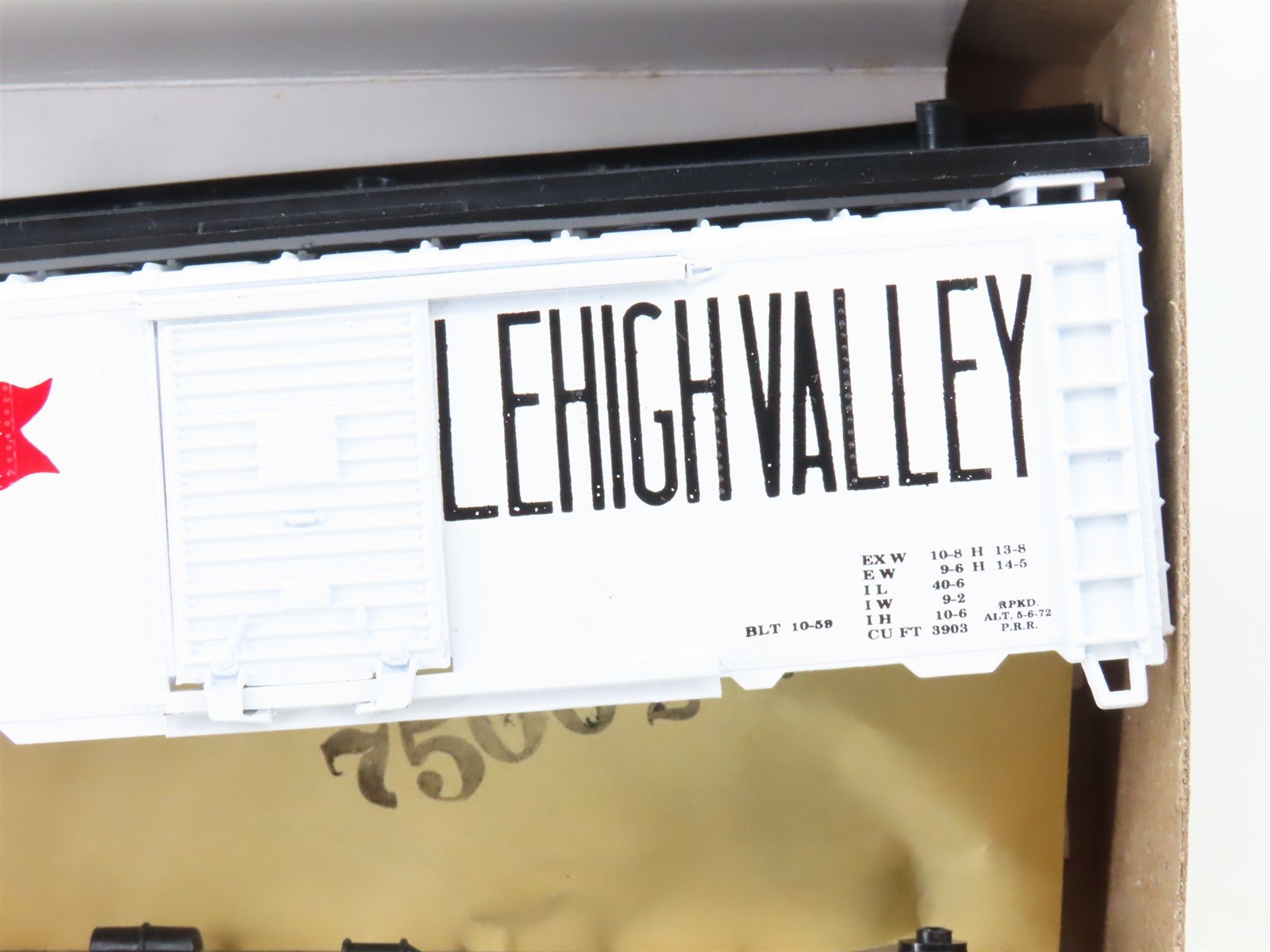 HO Scale Athearn Bev-Bel Kit 864-5 LV Lehigh Valley 40' Steel Box Car #62557
