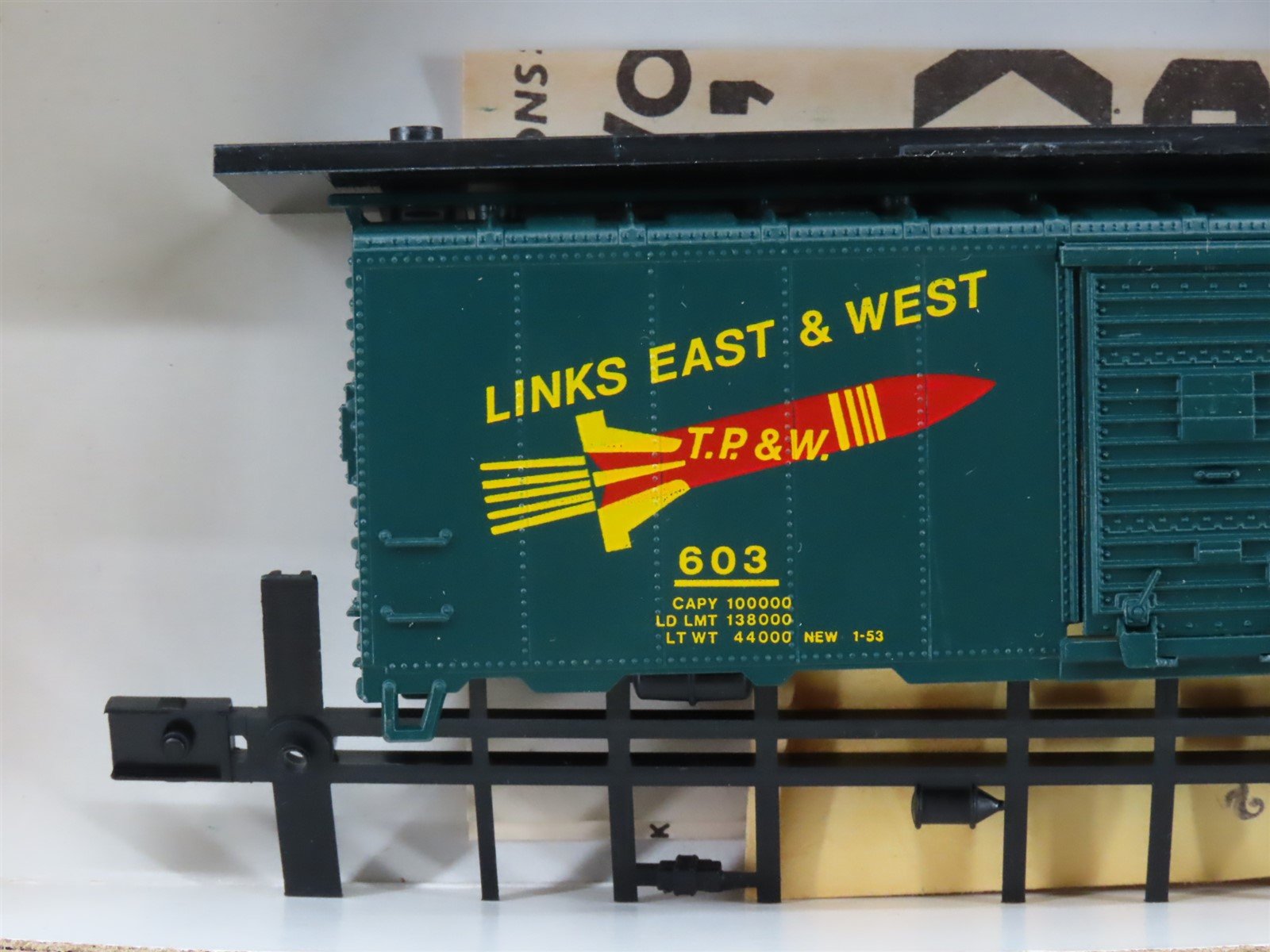 HO Scale Athearn Bev-Bel Kit 247-1 TP&W 