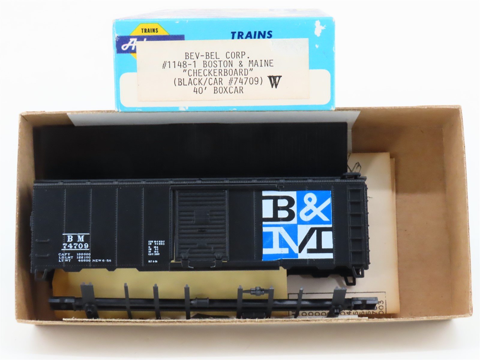 HO Scale Athearn Bev-Bel Kit 1148-1 B&M "Checkerboard" 40' Steel Box Car #74709