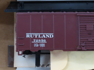 HO Scale Athearn Bev-Bel Kit 1083 RUT Rutland 40' Single Door Box Car #72856