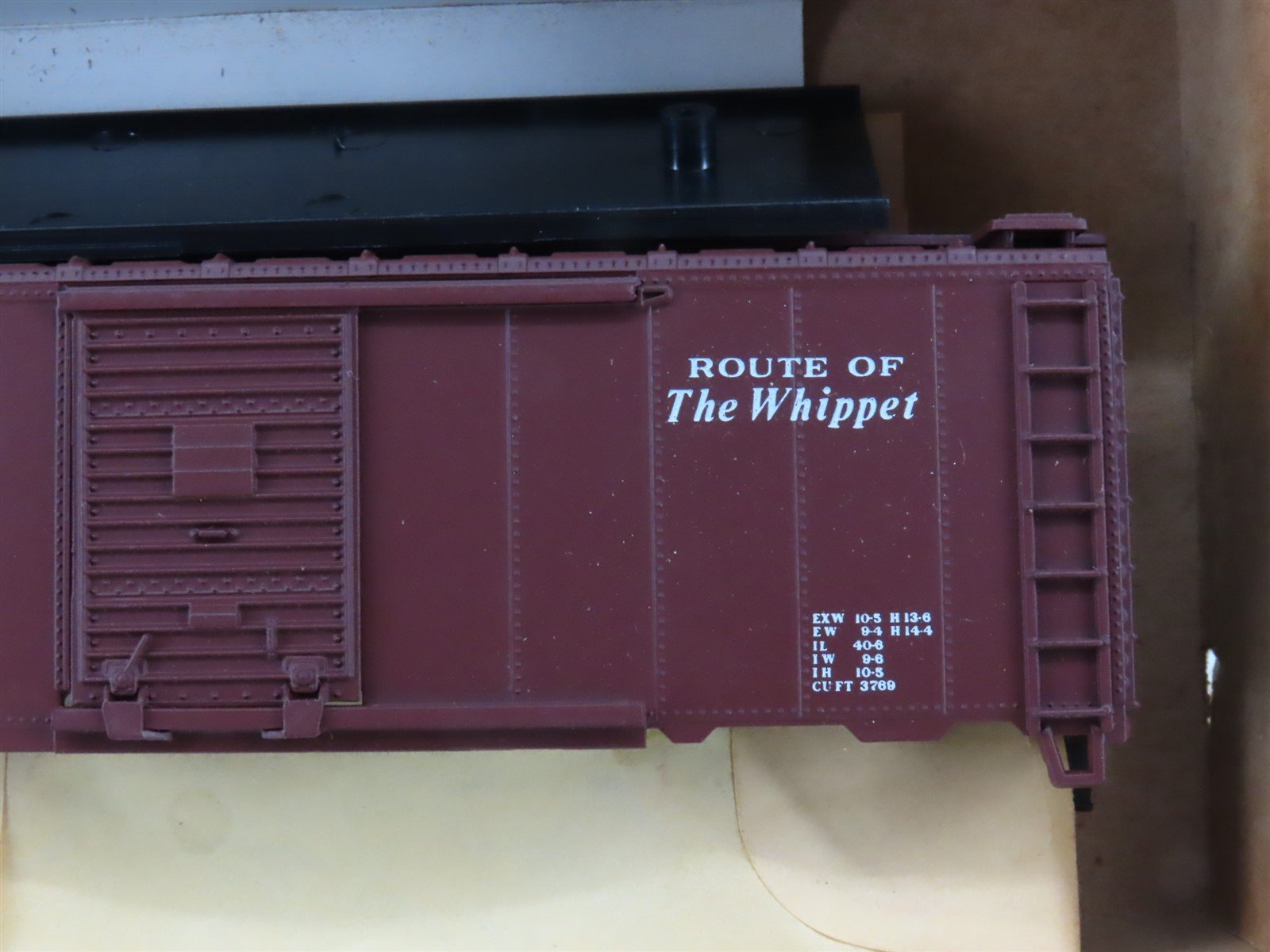 HO Scale Athearn Bev-Bel Kit 1083 RUT Rutland 40' Single Door Box Car #72856