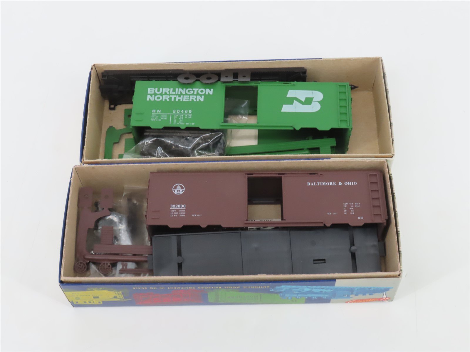 LOT of 10 HO Scale Roudhouse Kits B&O/PRR/BN/P&LE/ATSF/WM/PC/N&W/SL-SF Box Cars