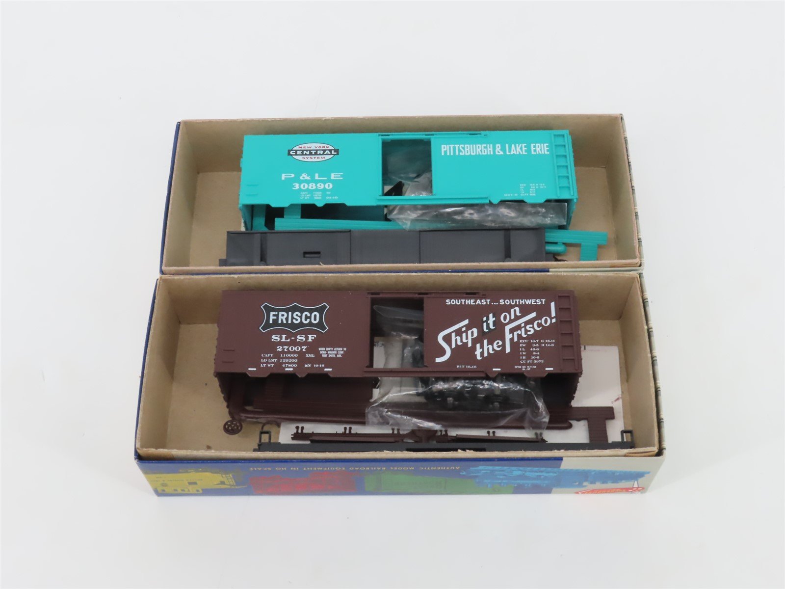 LOT of 10 HO Scale Roudhouse Kits B&O/PRR/BN/P&LE/ATSF/WM/PC/N&W/SL-SF Box Cars