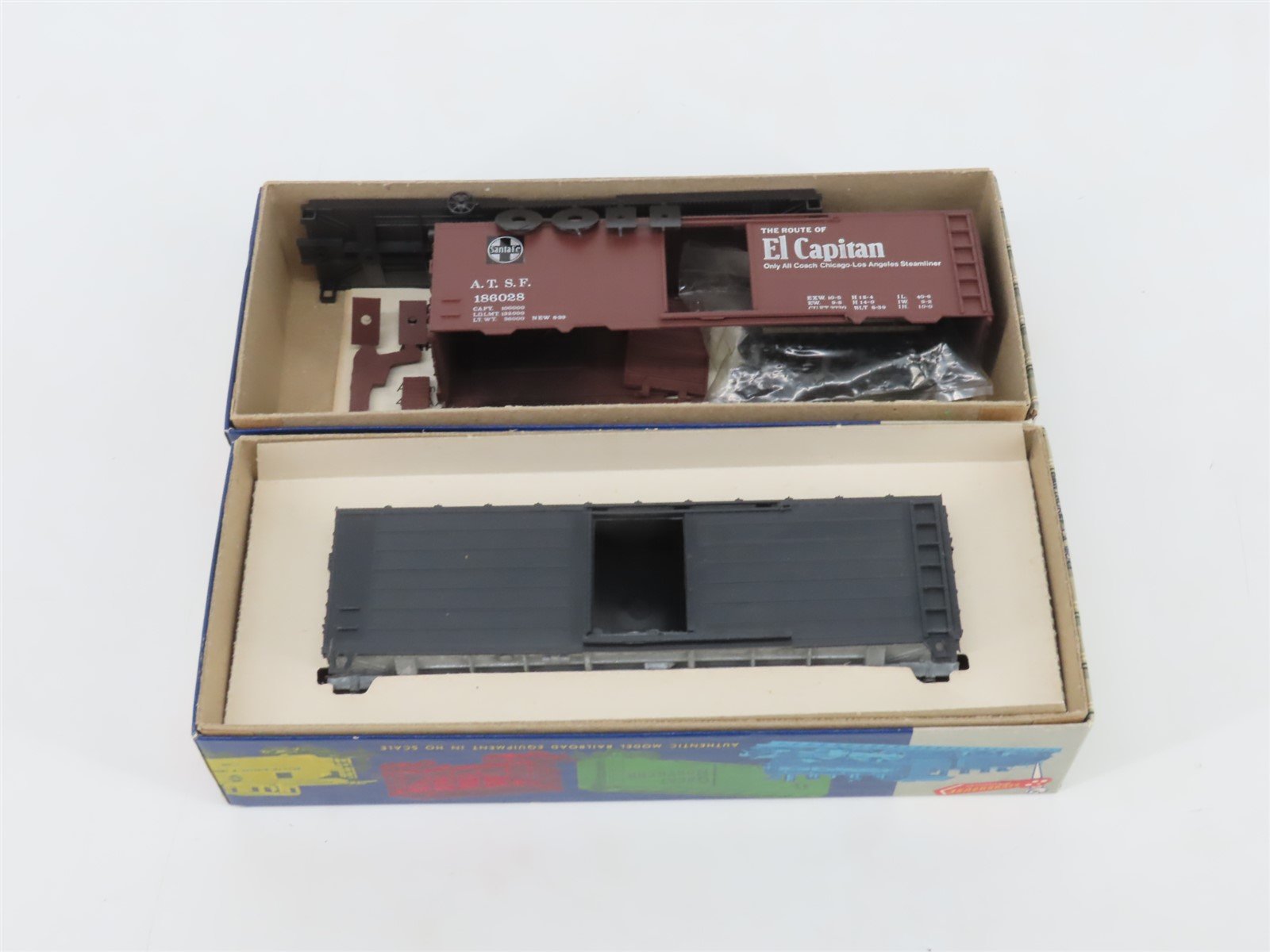 LOT of 10 HO Scale Roundhouse Kits UP/P&E/B&LE/NYC/SOO/ERIE/ & More Box Cars
