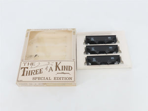 HO Scale Train Miniature Bev-Bel Kit #923 MEC Maine Central 2-Bay Hoppers 3-Pack