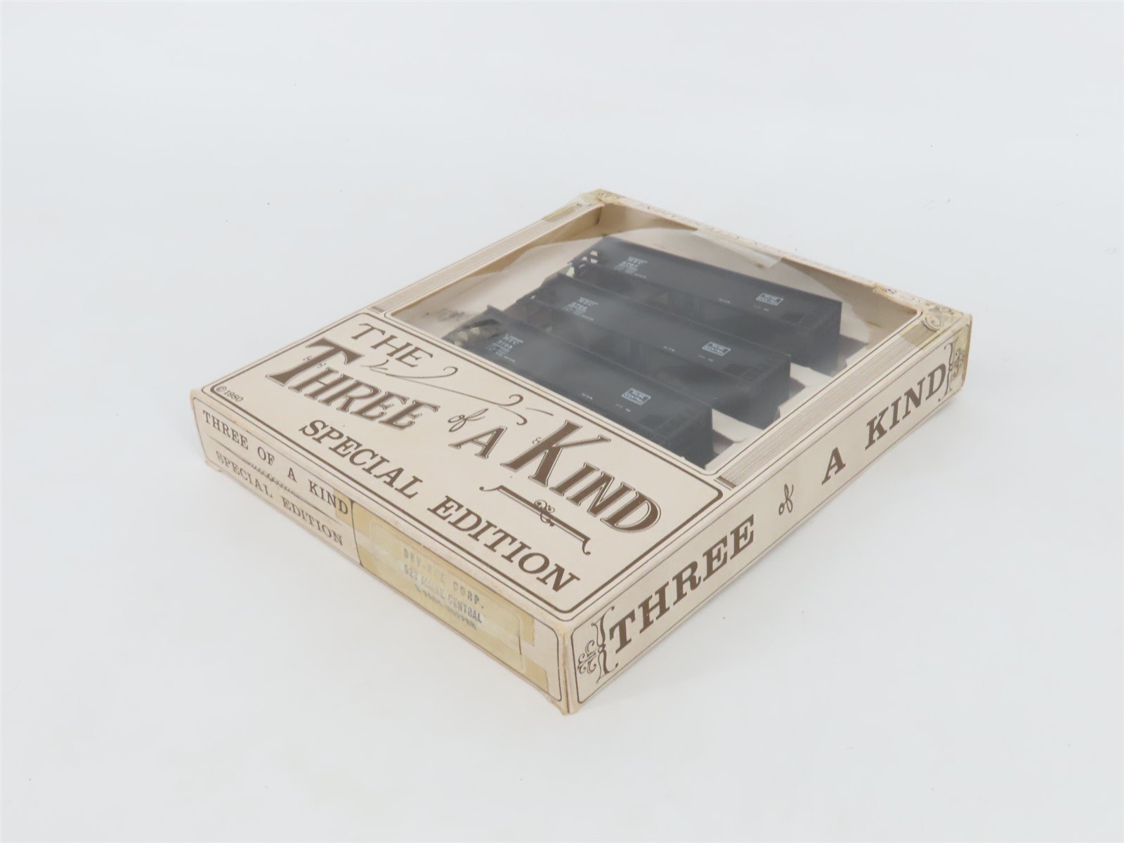 HO Scale Train Miniature Bev-Bel Kit #923 MEC Maine Central 2-Bay Hoppers 3-Pack