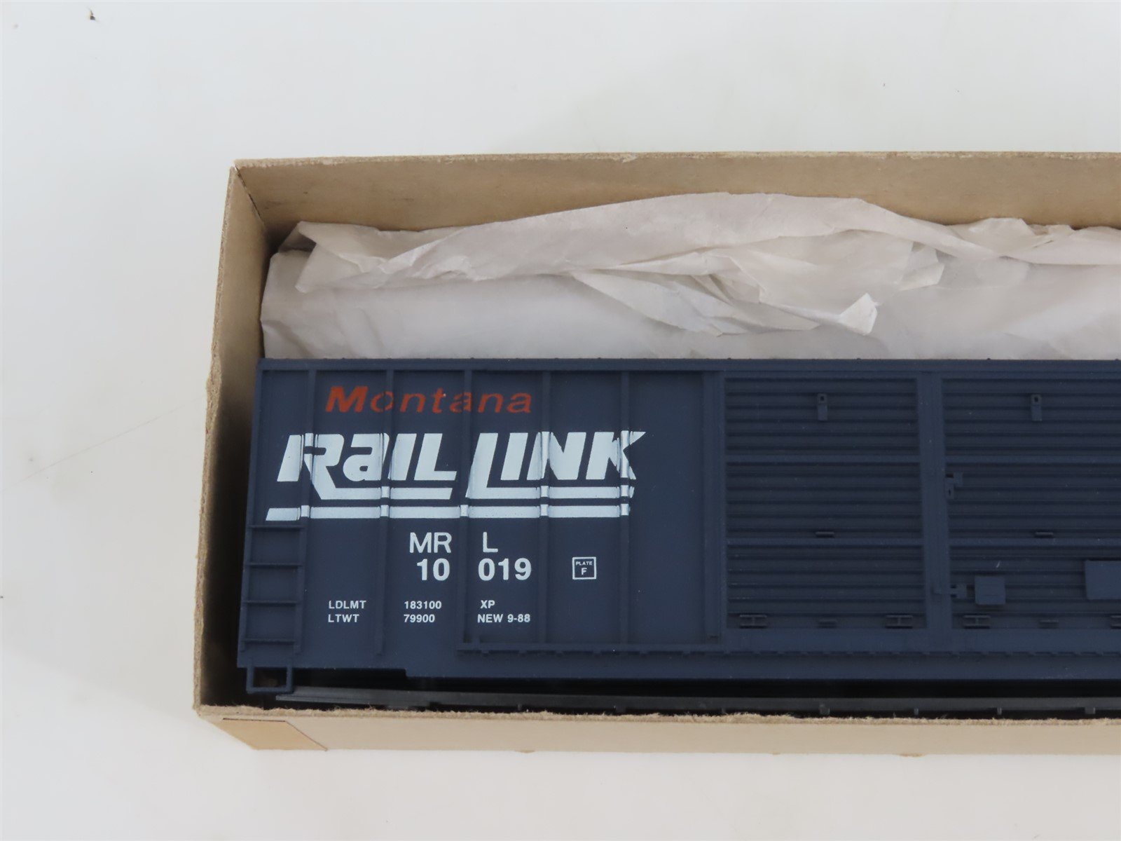 HO Roundhouse Walthers MDC Kit 932-9023 MRL Montana Rail Link 50' Box Car #10019