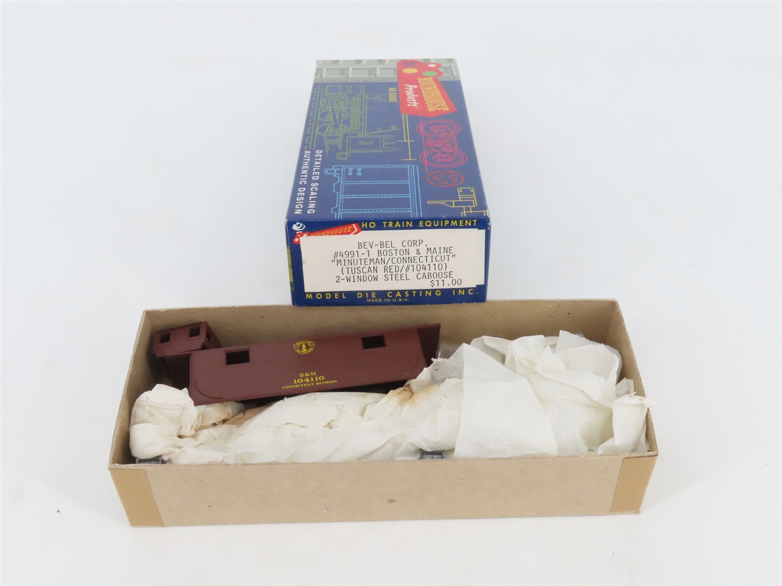 HO Scale Roundhouse Bev-Bel Kit #4991-1 B&M Boston & Maine Steel Caboose #104110