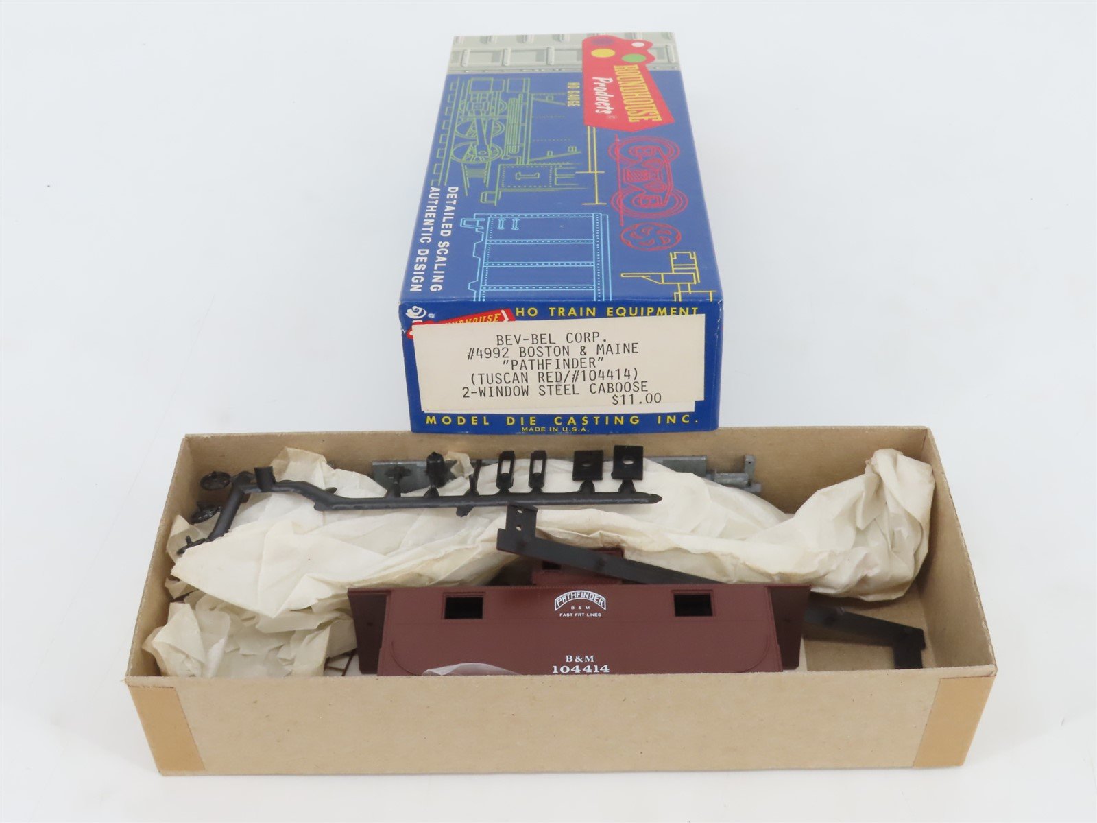 HO Scale Roundhouse Bev-Bel Kit #4992 B&M Boston & Maine Steel Caboose #104414