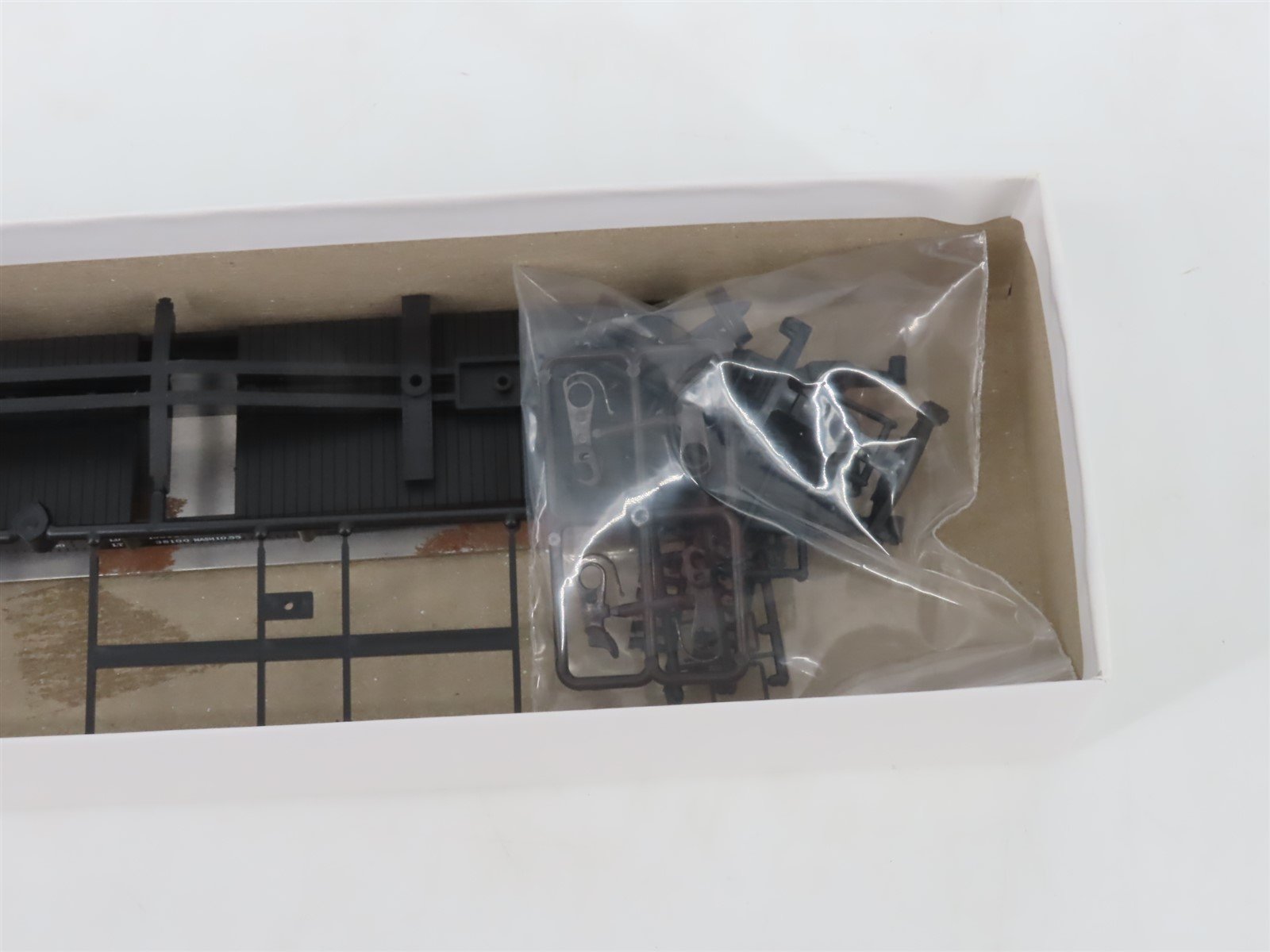 HO Scale Red Caboose Kit RC-2266-1 TC Tennessee Central 42' Flat Car #2701