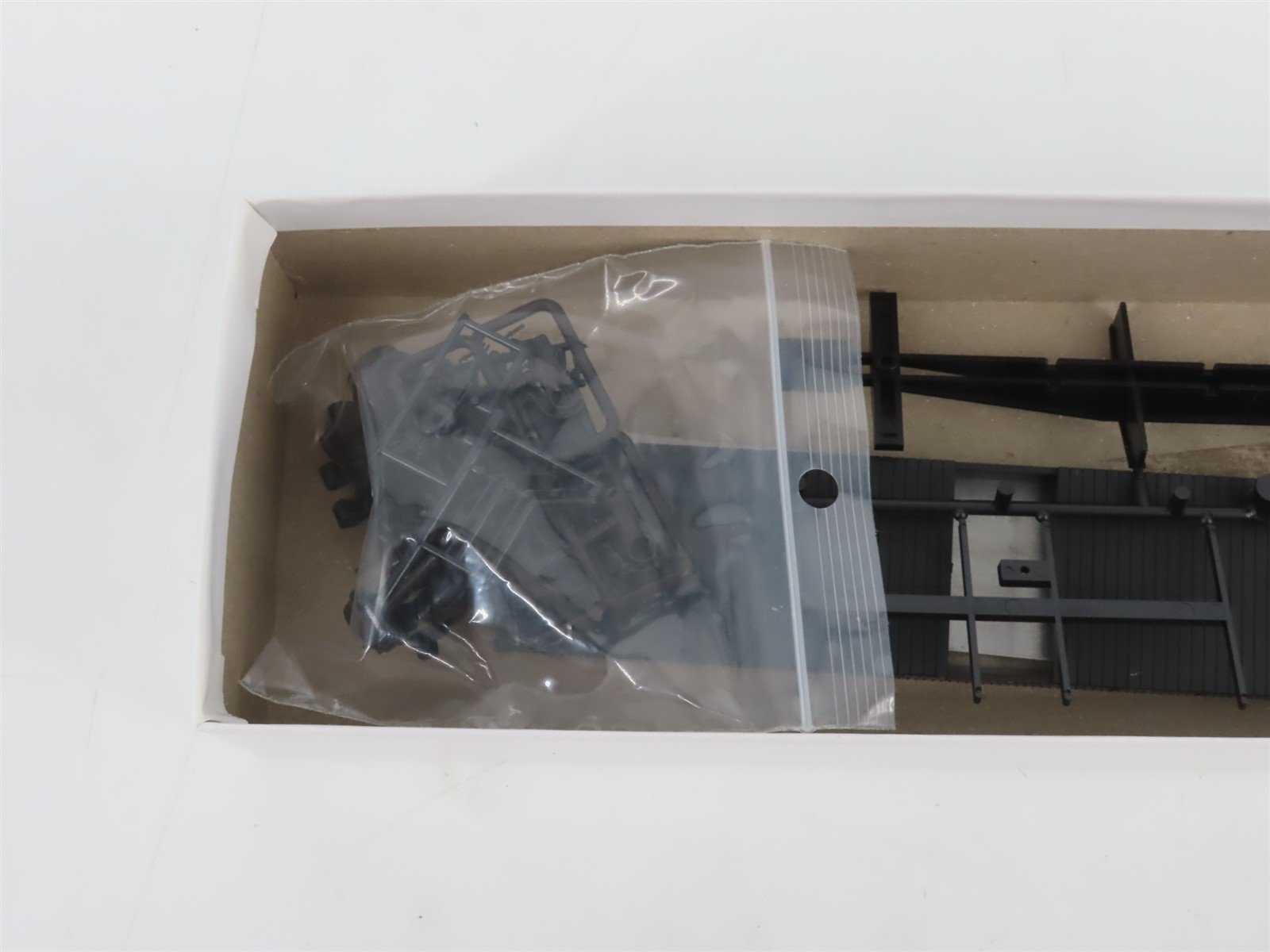 HO Scale Red Caboose Kit RC-2266-2 TC Tennessee Central 42' Flat Car #2706
