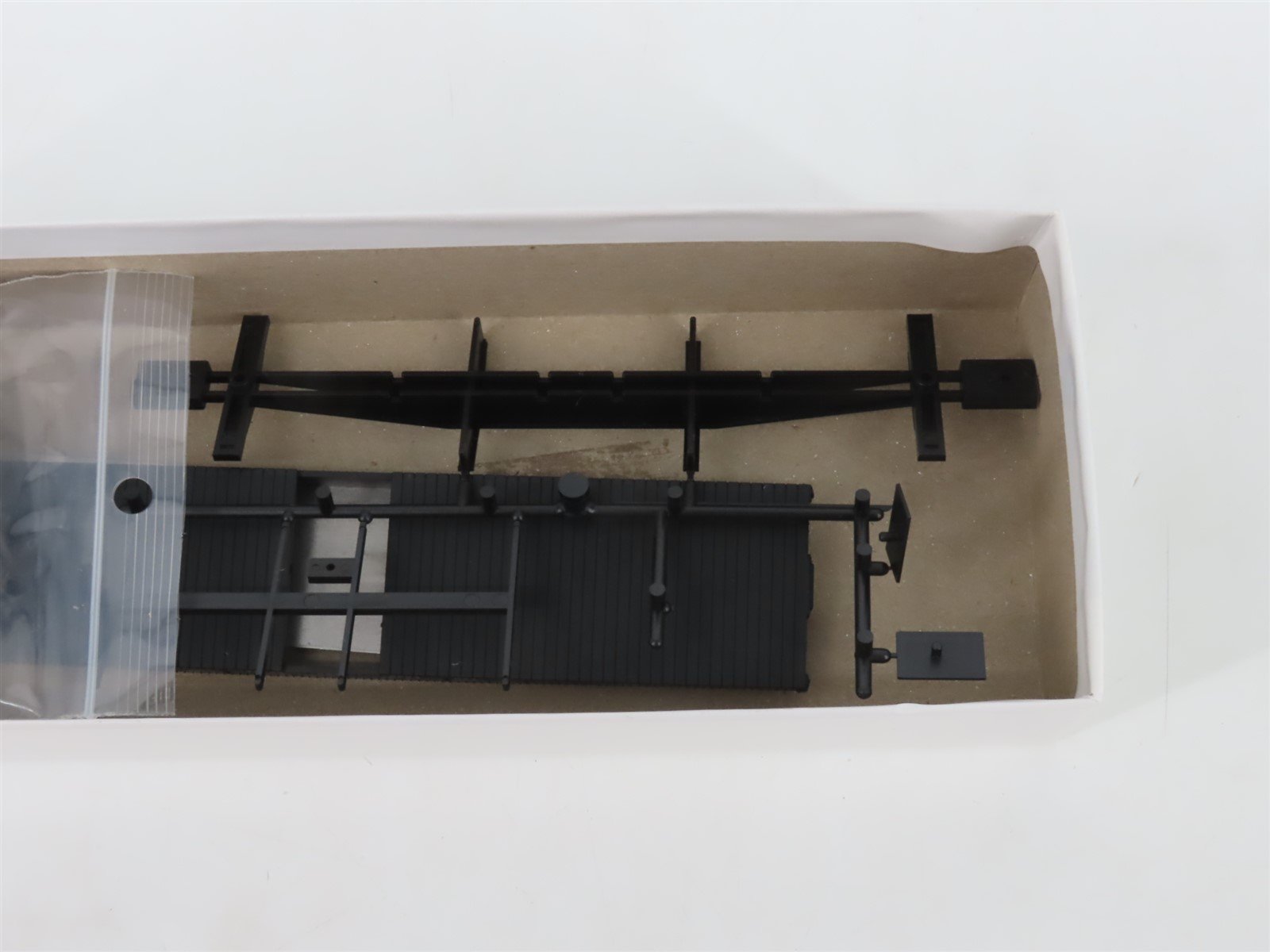 HO Scale Red Caboose Kit RC-2266-2 TC Tennessee Central 42' Flat Car #2706