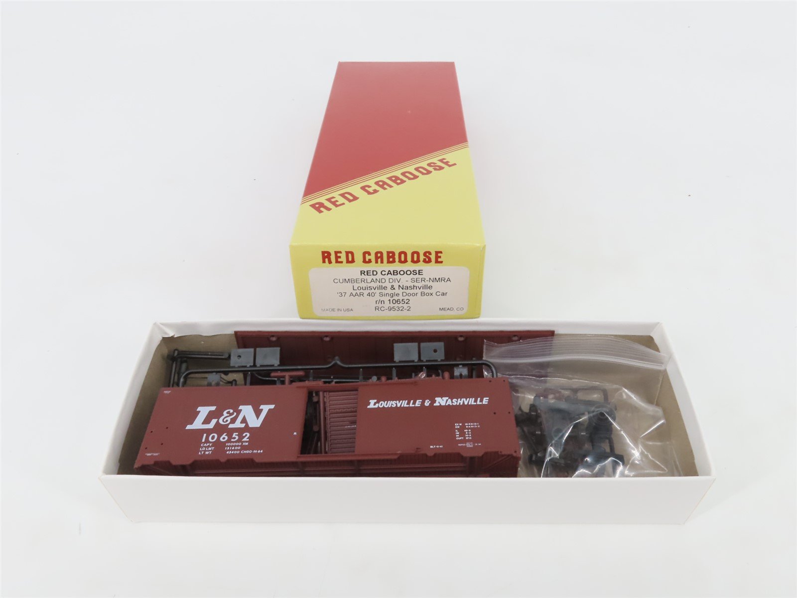 HO Scale Red Caboose Kit RC-9532-2 L&N Louisville & Nashville 40' Box Car #10652