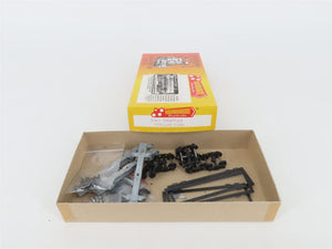 HO Scale Roundhouse 3 in 1 Kit 1500 Unpainted 26' Metal Log Cars