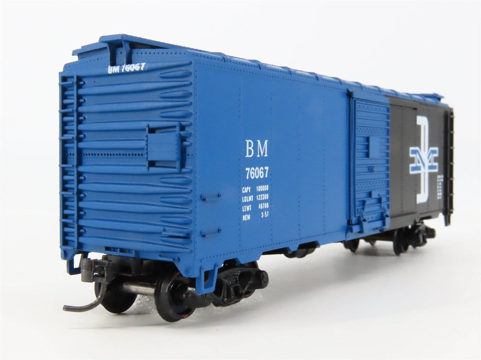 HO Athearn Bev-Bel #2240-5 BM Boston & Maine 40' Box Car #76067 - BUILT