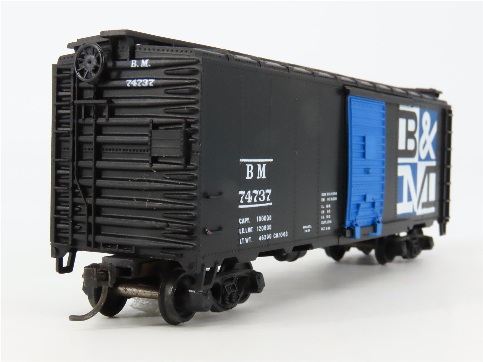 HO Athearn Bev-Bel #1148-3 BM Boston & Maine 40' Box Car #74737 - BUILT