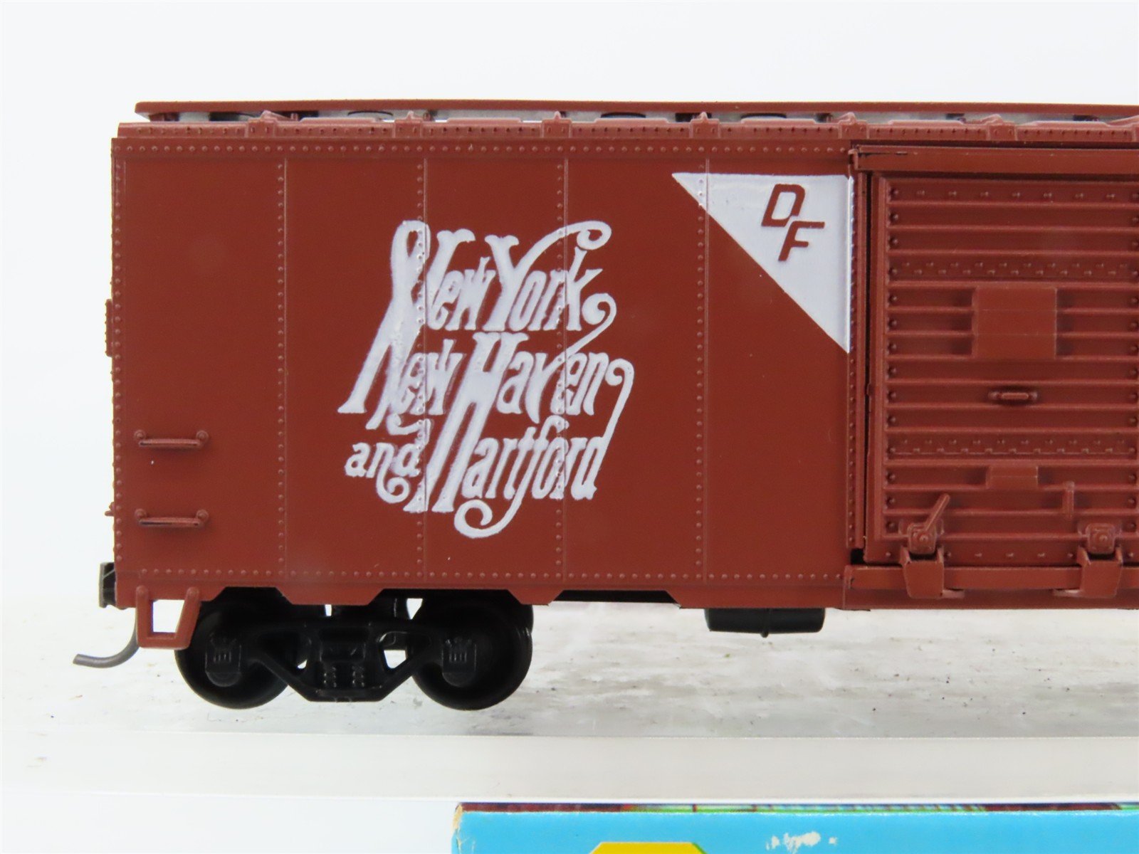 HO Scale Athearn Bev-Bel #1079-2 NH New Haven 40' Box Car #34117 - BUILT