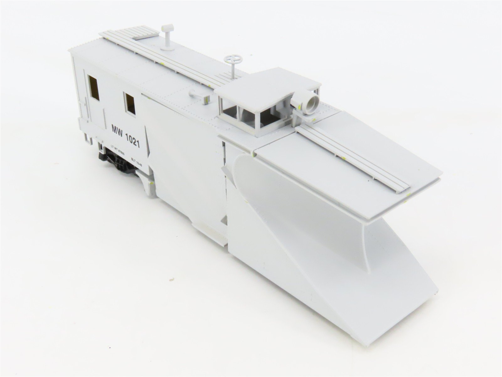 HO Scale Walthers 932-5751 MW Maintenance of Way Russell Snow Plow #1021 - BUILT