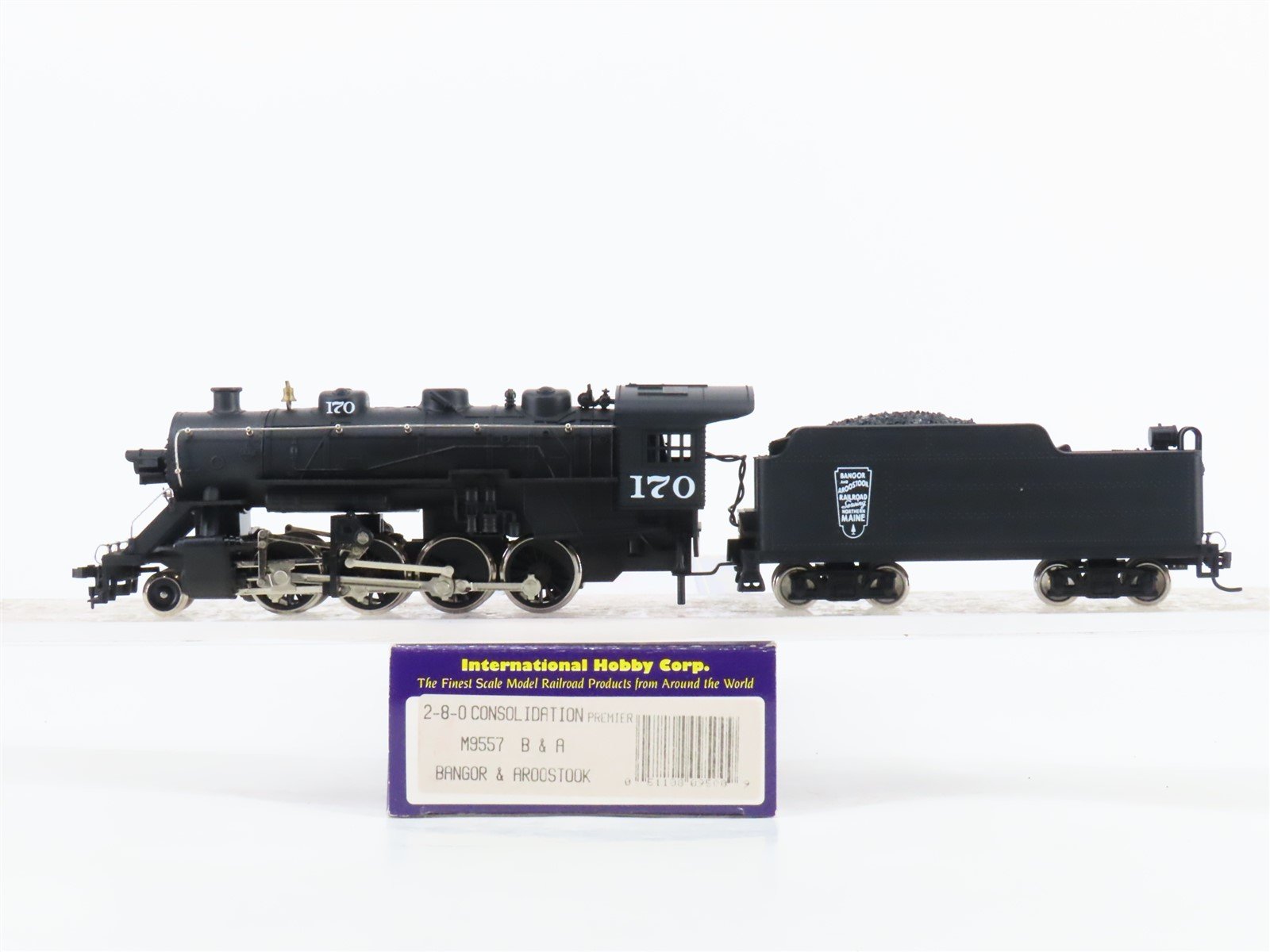 HO Scale IHC M9557 BAR Bangor & Aroostook 2-8-0 Steam Locomotive #170