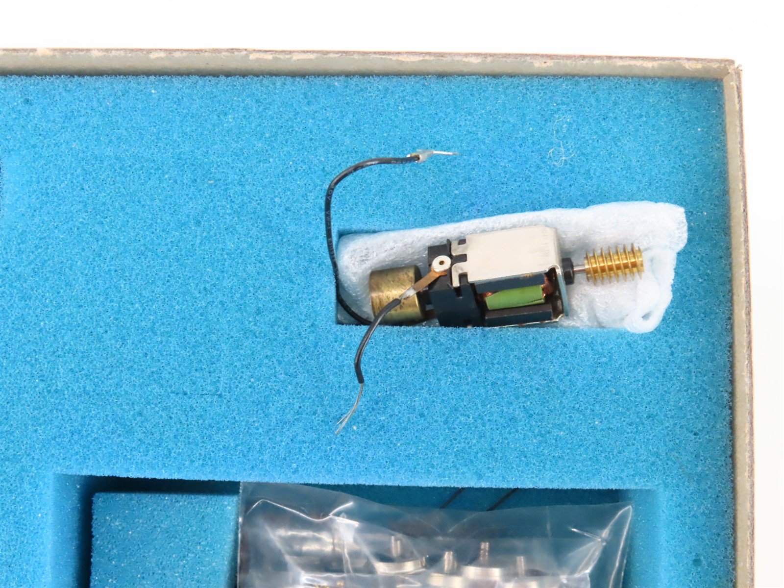 HOn3 Scale Roundhouse 472 Unlettered Outside Frame 2-8-0 Steam Locomotive Kit