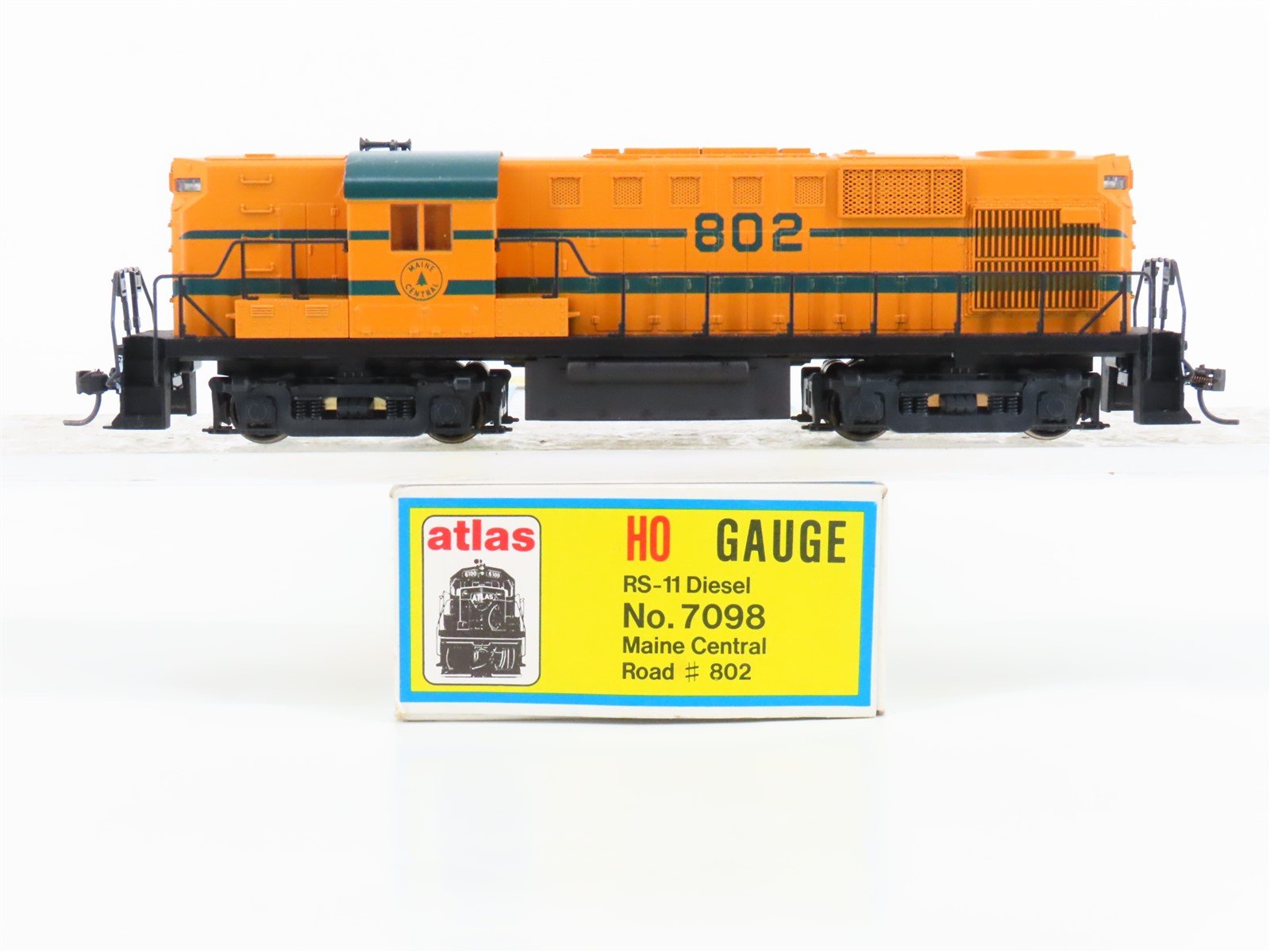 HO Scale Atlas 7098 MEC Maine Central RS11 Diesel Locomotive #802