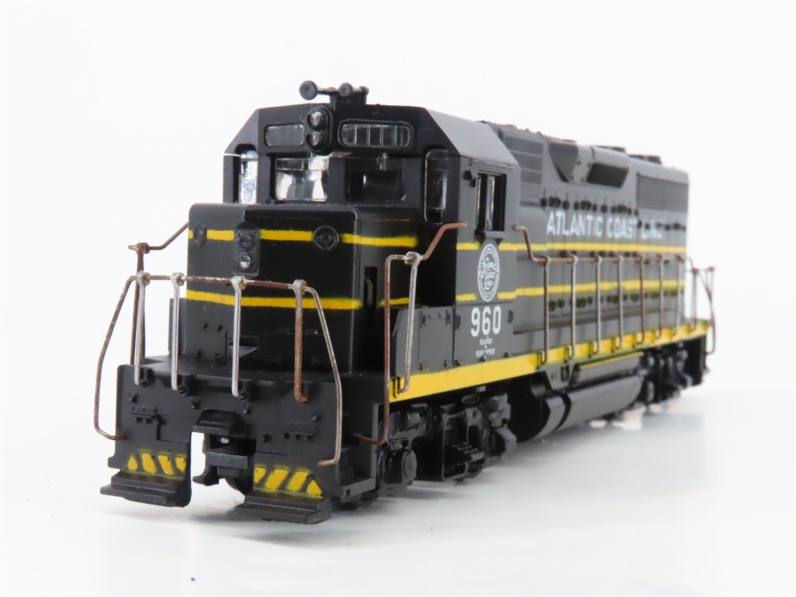 HO Scale Athearn 4221 ACL Atlantic Coast Line GP35 Diesel Loco #960 UNPOWERED