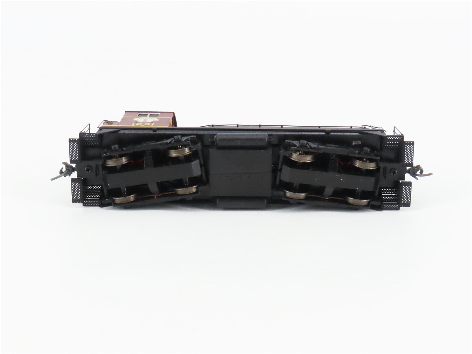 HO Scale Proto 2000 B&M Boston & Maine SW9 Diesel Locomotive #1231