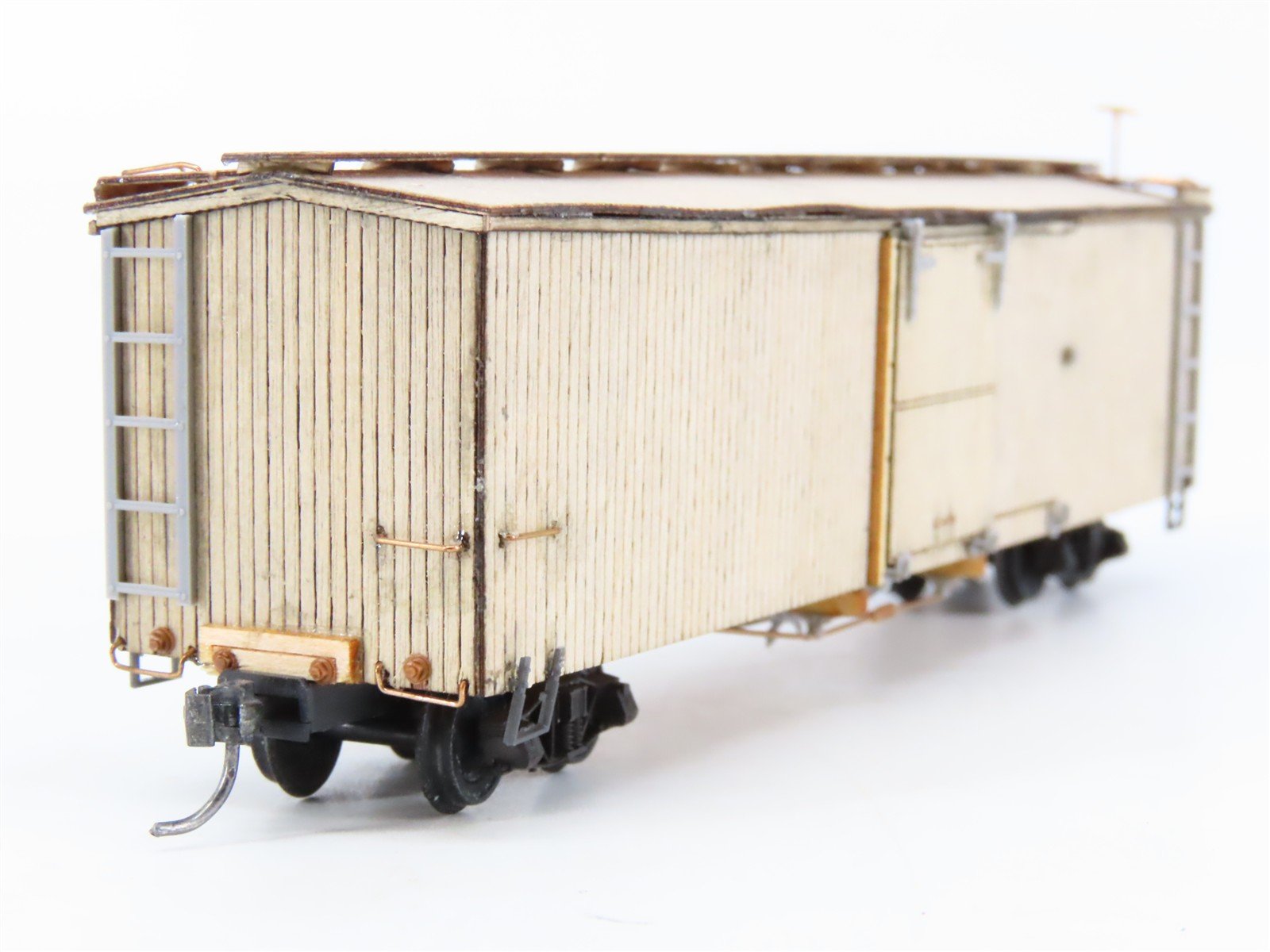 HOn3 Scale Gold Painted, Unlettered Single Door Box Car - CUSTOM