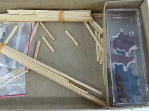 HO 1/87 Scale DMP Dyna-Model Products Kit 400B Holding Pens w/ Farm Animals