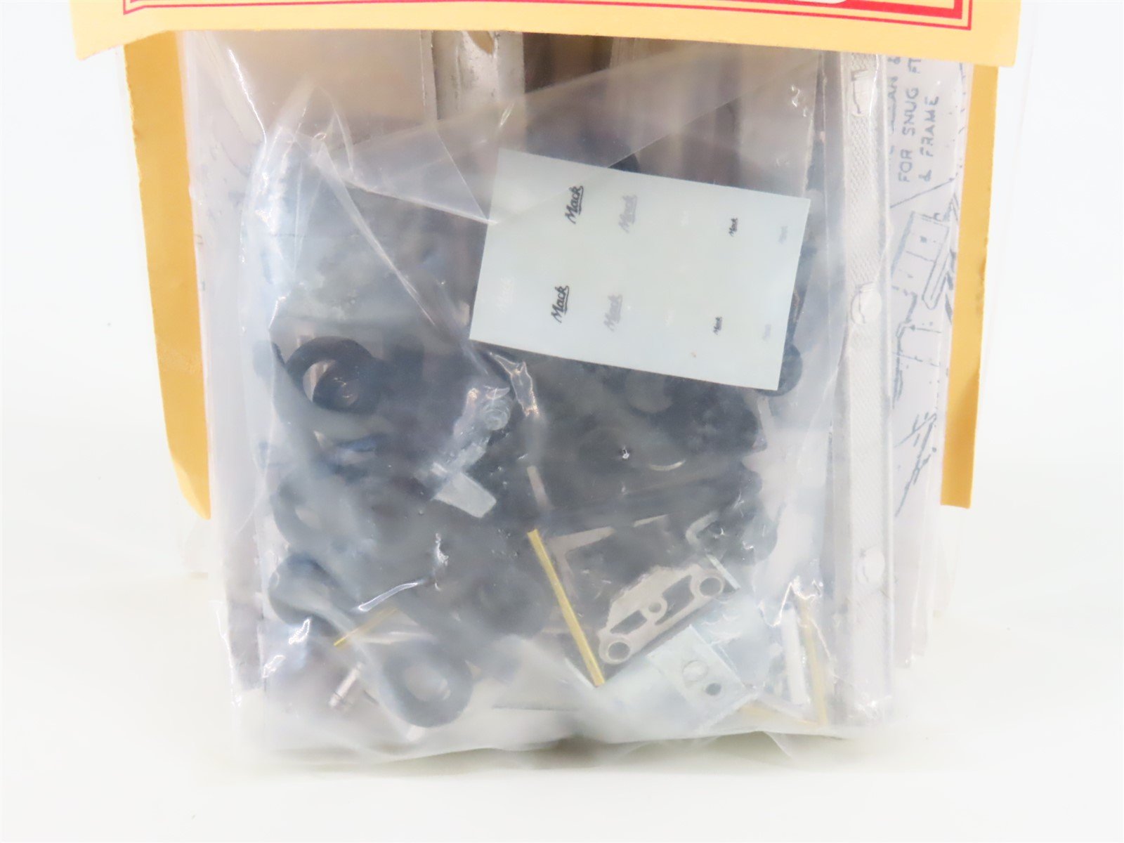 HO Scale Alloy Forms AF-7045 Die-Cast MACK 