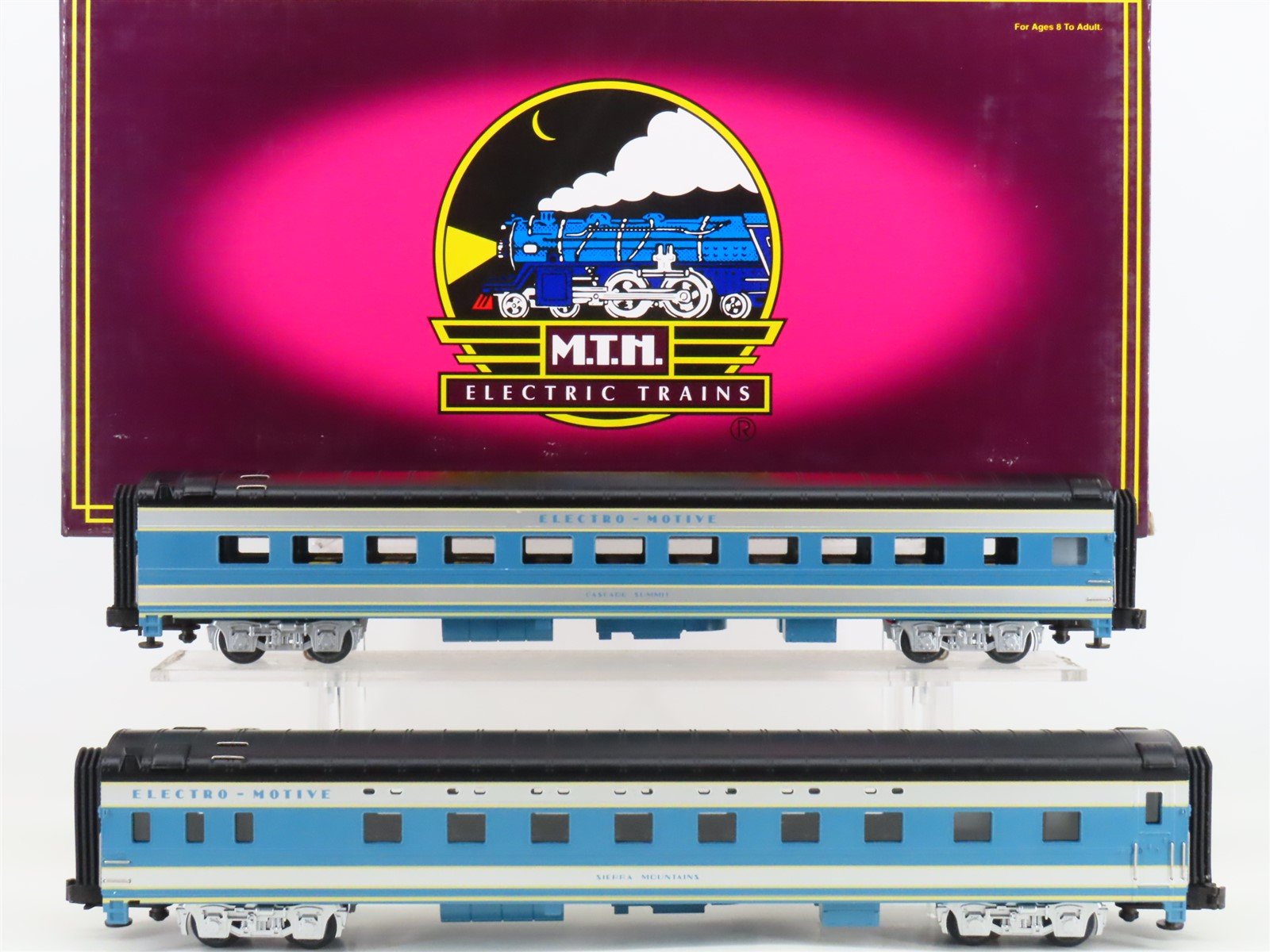 O Gauge 3-Rail MTH 20-6634 EMD Electro-Motive Division 70' Passenger 2-Car Set