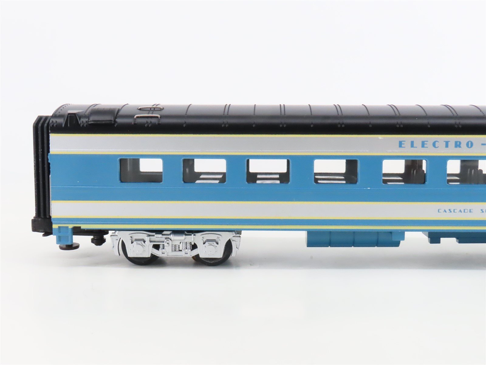 O Gauge 3-Rail MTH 20-6634 EMD Electro-Motive Division 70' Passenger 2-Car Set