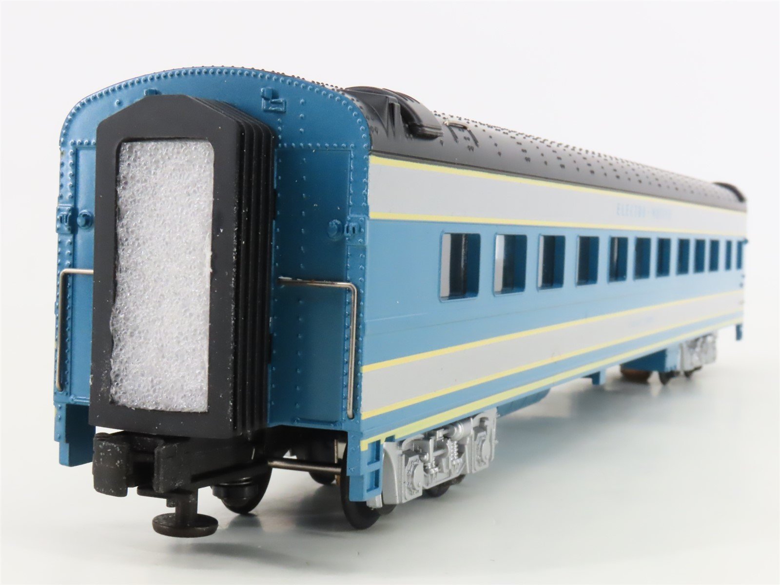 O Gauge 3-Rail MTH 20-6634 EMD Electro-Motive Division 70' Passenger 2-Car Set