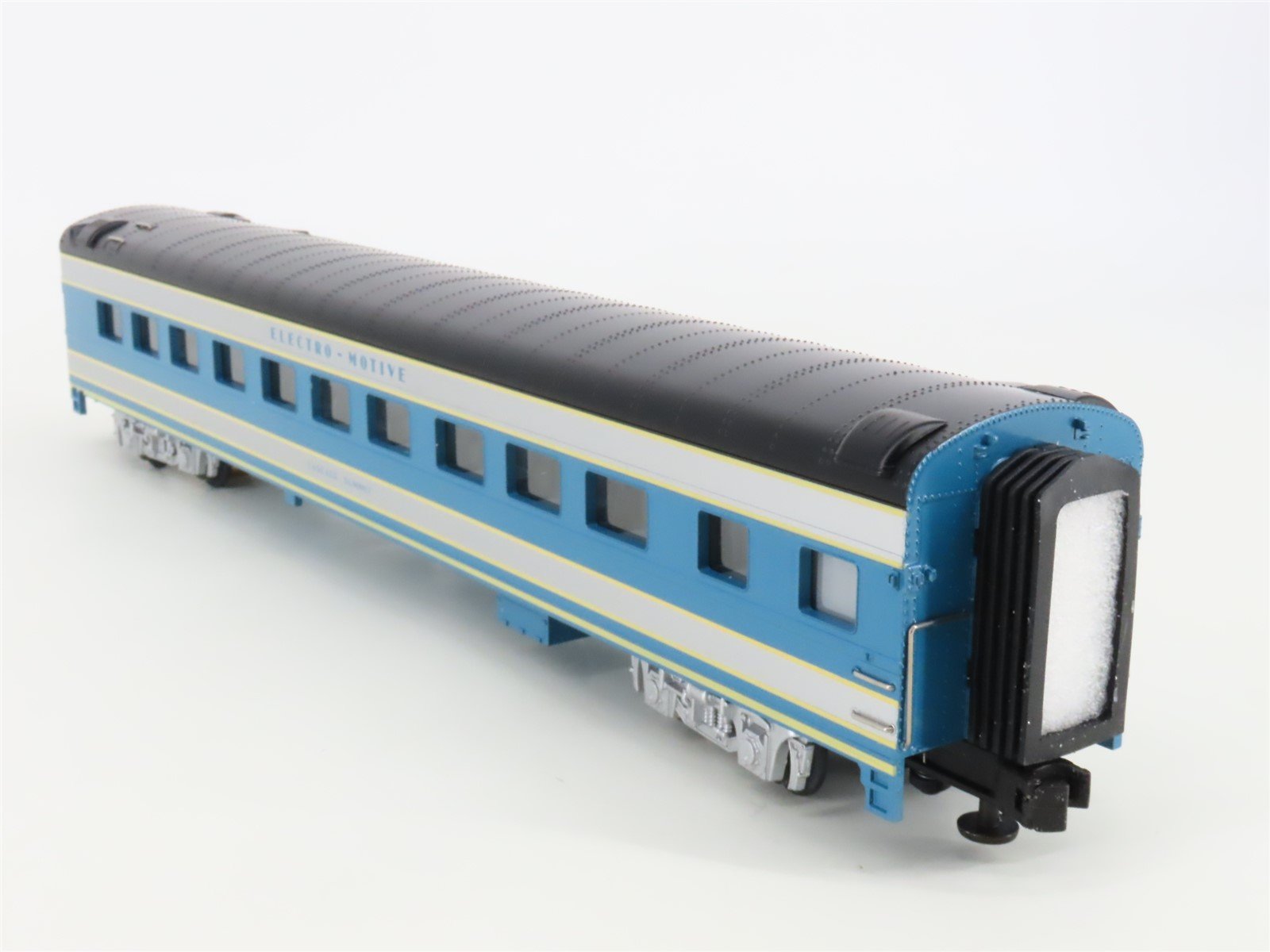 O Gauge 3-Rail MTH 20-6634 EMD Electro-Motive Division 70' Passenger 2-Car Set