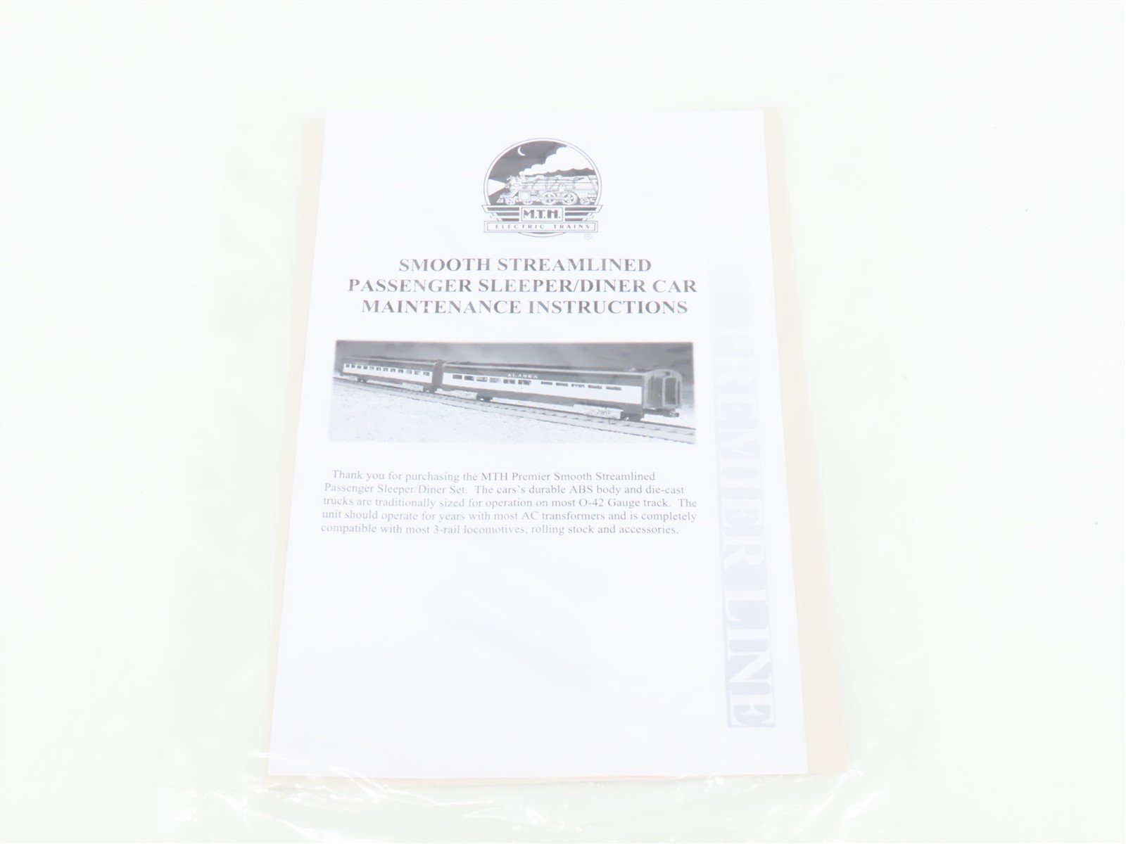 O Gauge 3-Rail MTH 20-6634 EMD Electro-Motive Division 70' Passenger 2-Car Set
