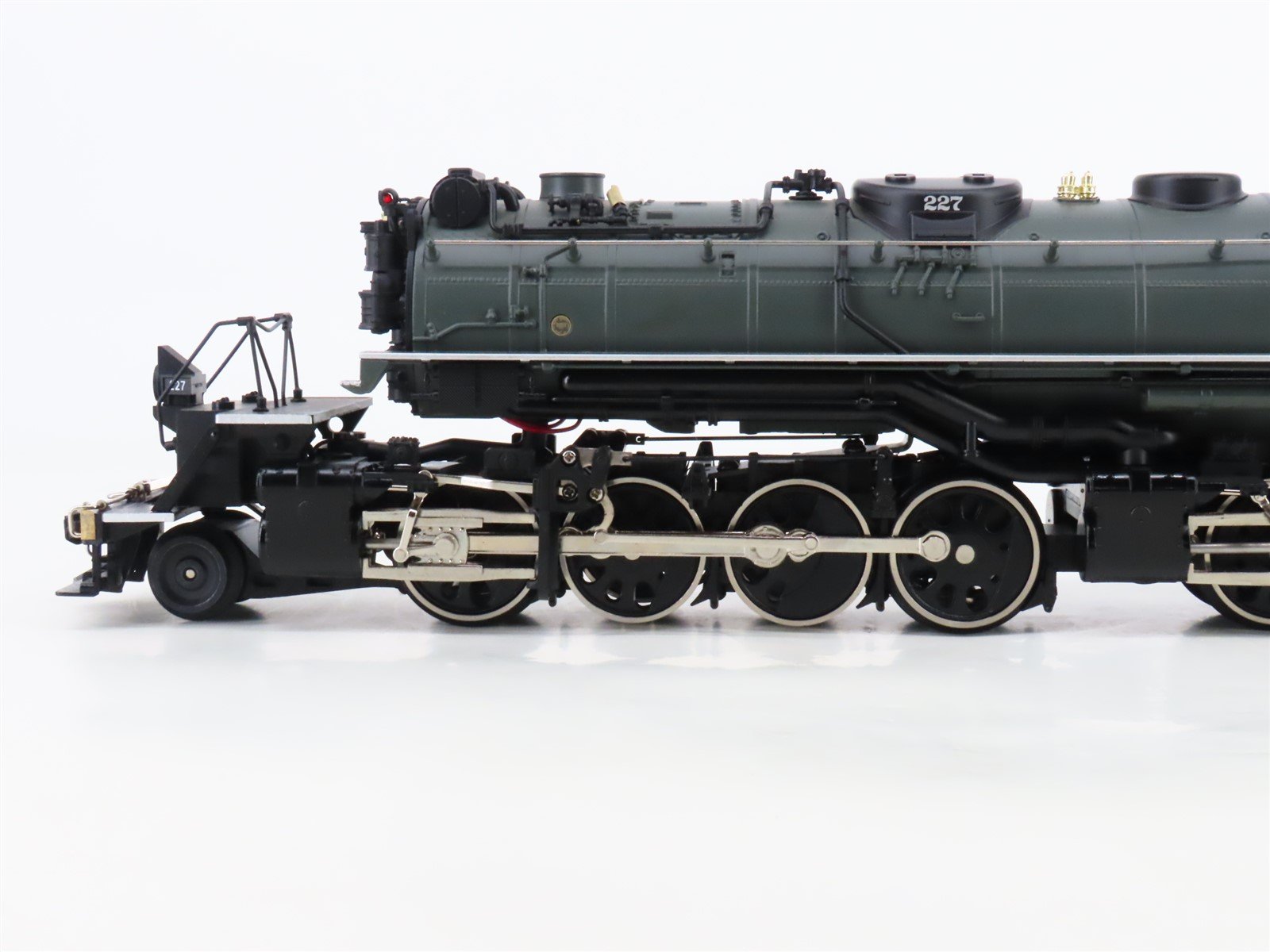 O Gauge 3-Rail MTH 20-3030-1 DM&IR Railway 2-8-8-4 Steam Loco #227 w/Sound
