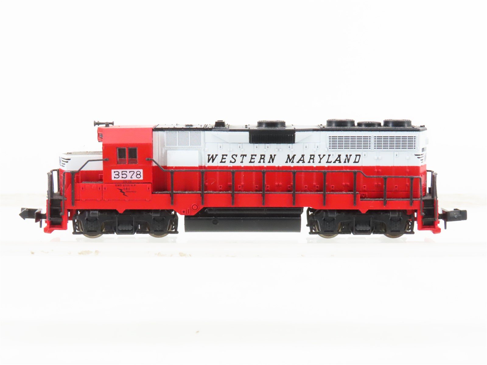 N Scale Kato WM Western Maryland GP38 Diesel Locomotive #3578