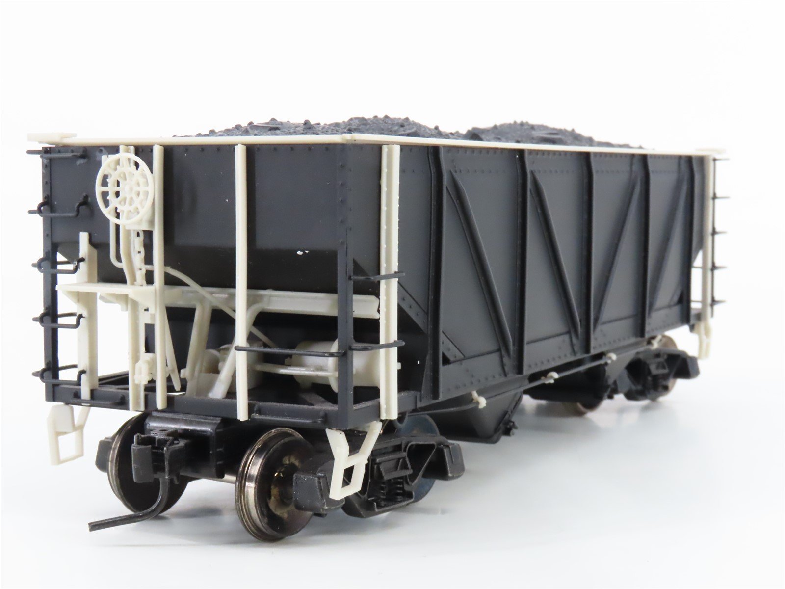 O Scale 2-Rail Atlas Undecorated 2-Bay Open Hopper Car w/Load