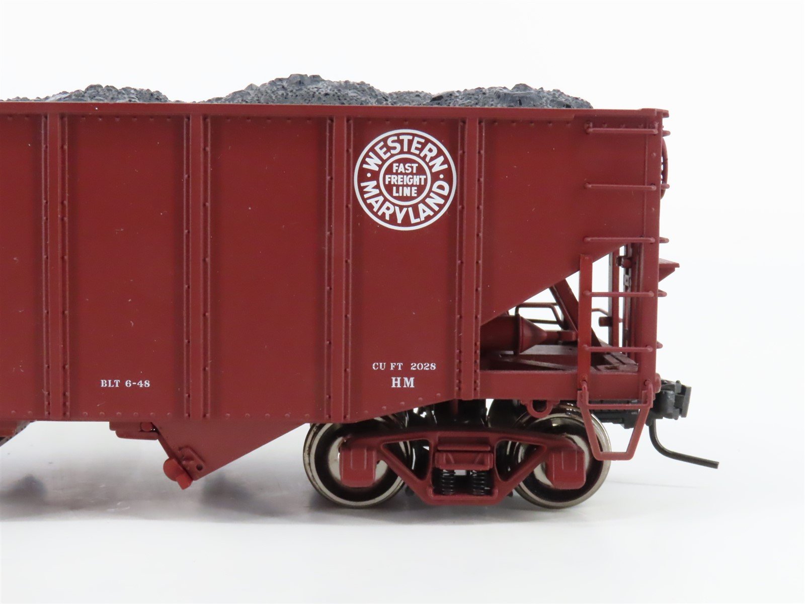 O 2-Rail Atlas WM Western Maryland 2-Bay Open Hopper Car #11890 w/Load