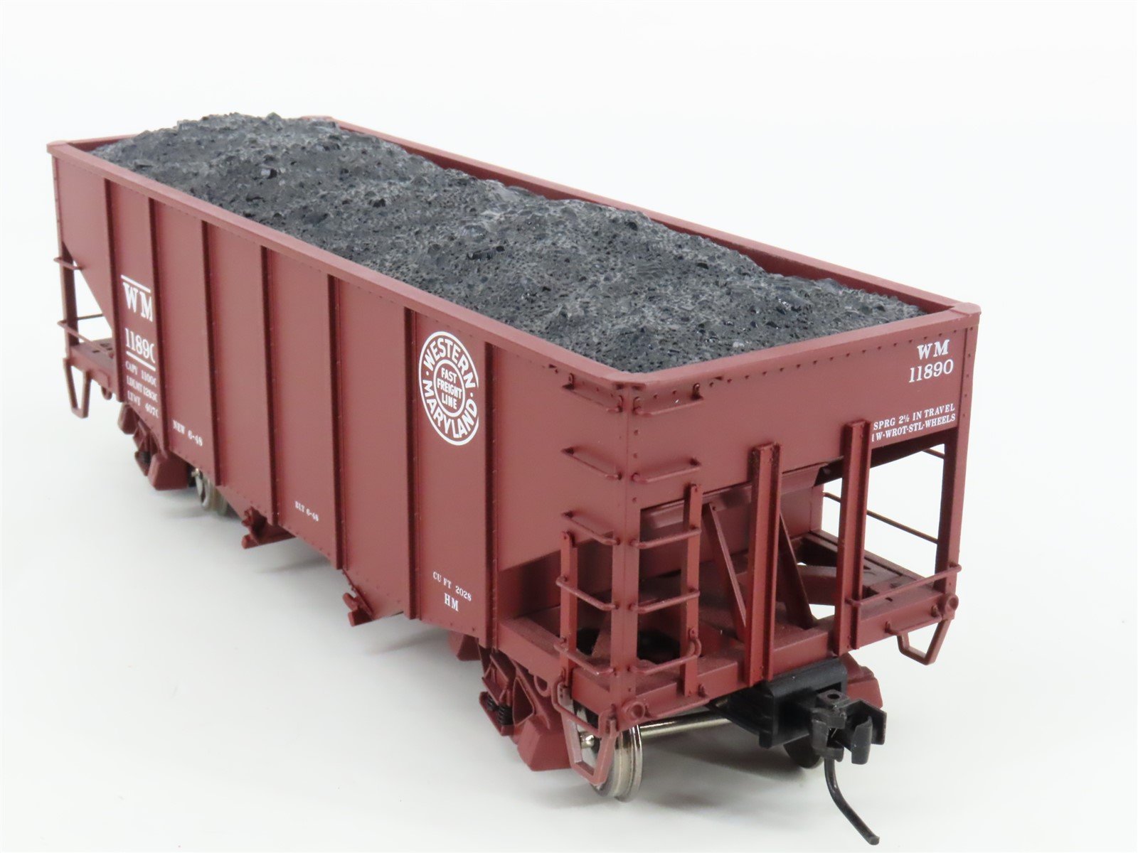 O 2-Rail Atlas WM Western Maryland 2-Bay Open Hopper Car #11890 w/Load