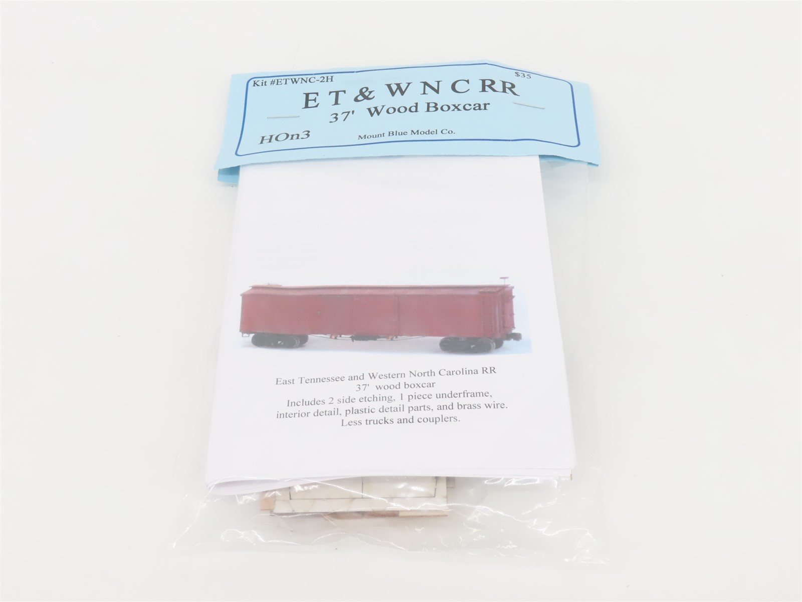 HOn3 Scale Mount Blue ETWNC-2H ET&WNC Railway 37' Wood Boxcar Kit