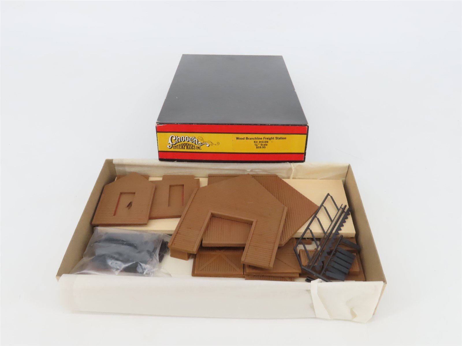 O Scale Chooch 6109 Wood Branchline Freight Station Wood Building Kit