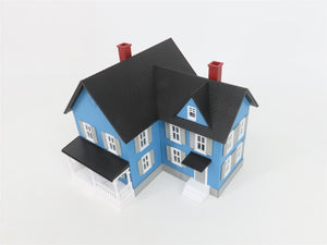 O 1/48 Scale MTH RailKing 30-9046 Farm House - Blue w/ Gray Shutters