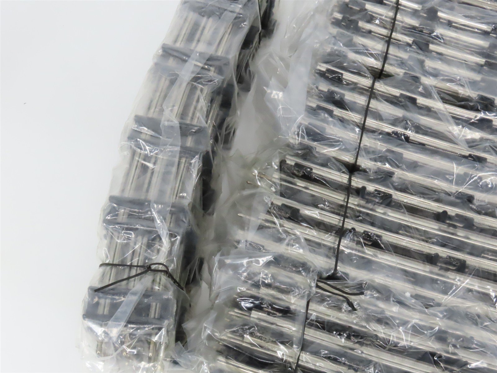 O Gauge 3-Rail Lionel 6-65572 Wide Radius O72 Curved Track 80-Pack