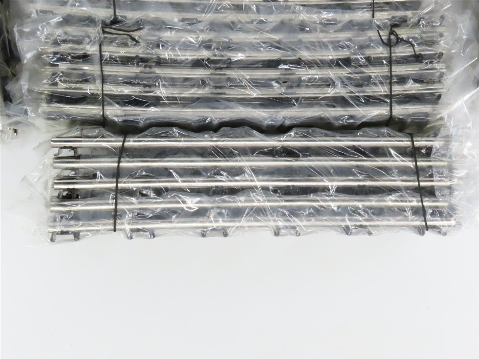 O Gauge 3-Rail Lionel 6-65572 Wide Radius O72 Curved Track 80-Pack