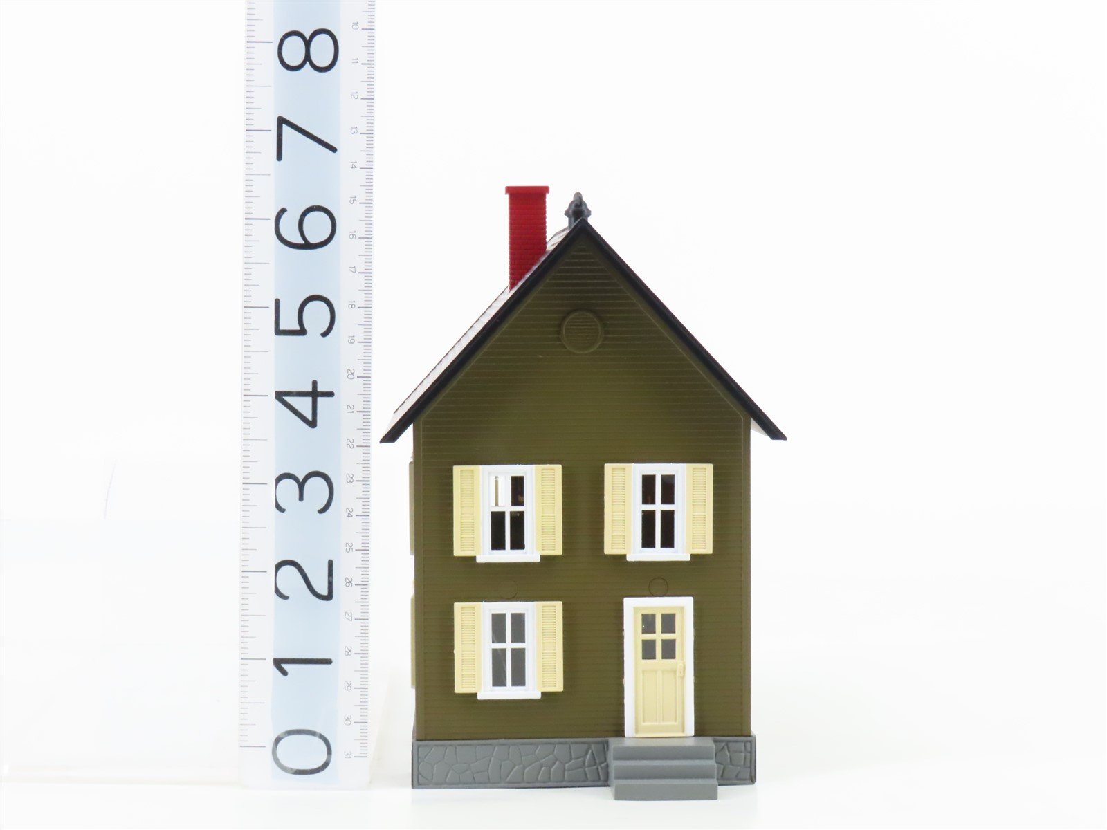 O 1/48 Scale MTH RailKing 30-9044 Row House - Brown w/ Cream Shutters