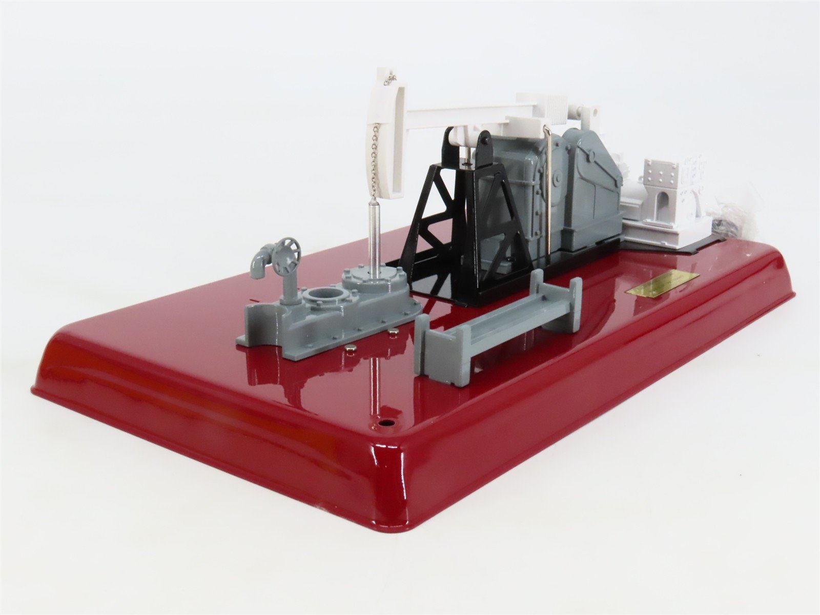 O 1/48 Scale MTH RailKing 30-9028 Operating Oil Pumping Station