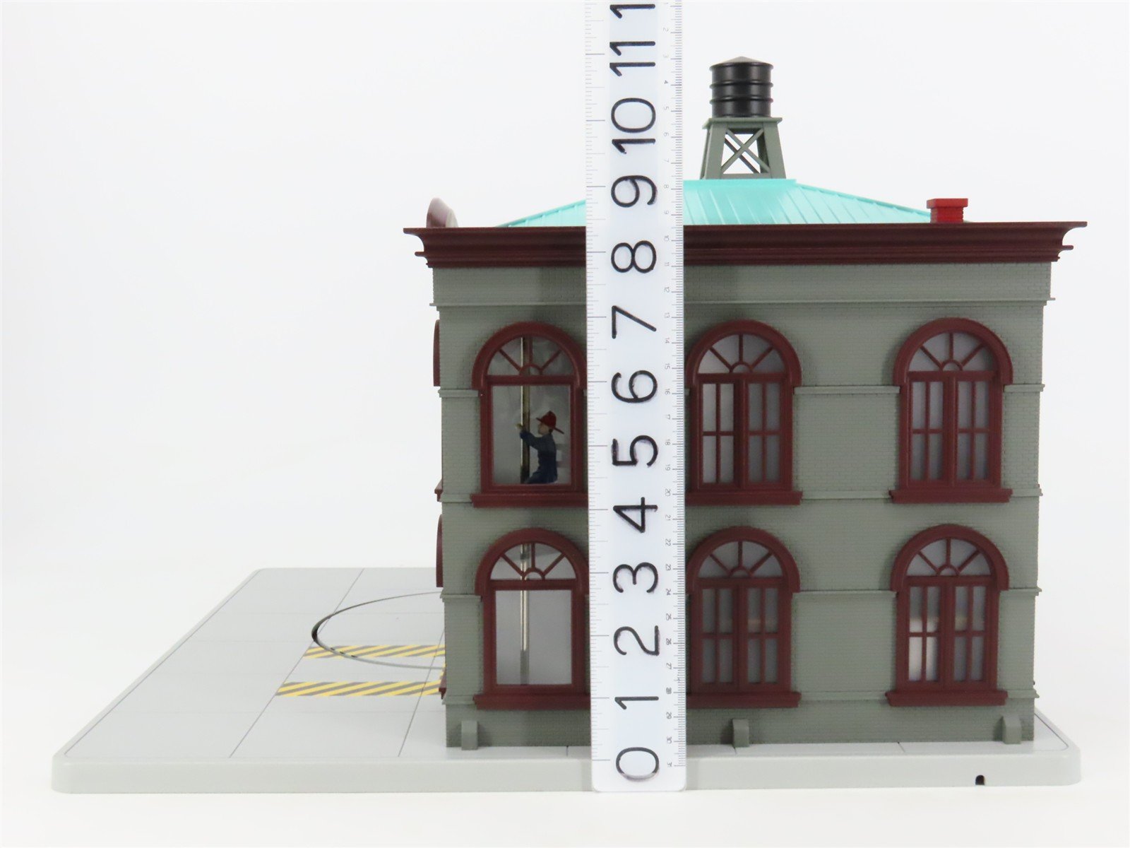 O Scale MTH Rail King 30-9112 Operating Fire House Building
