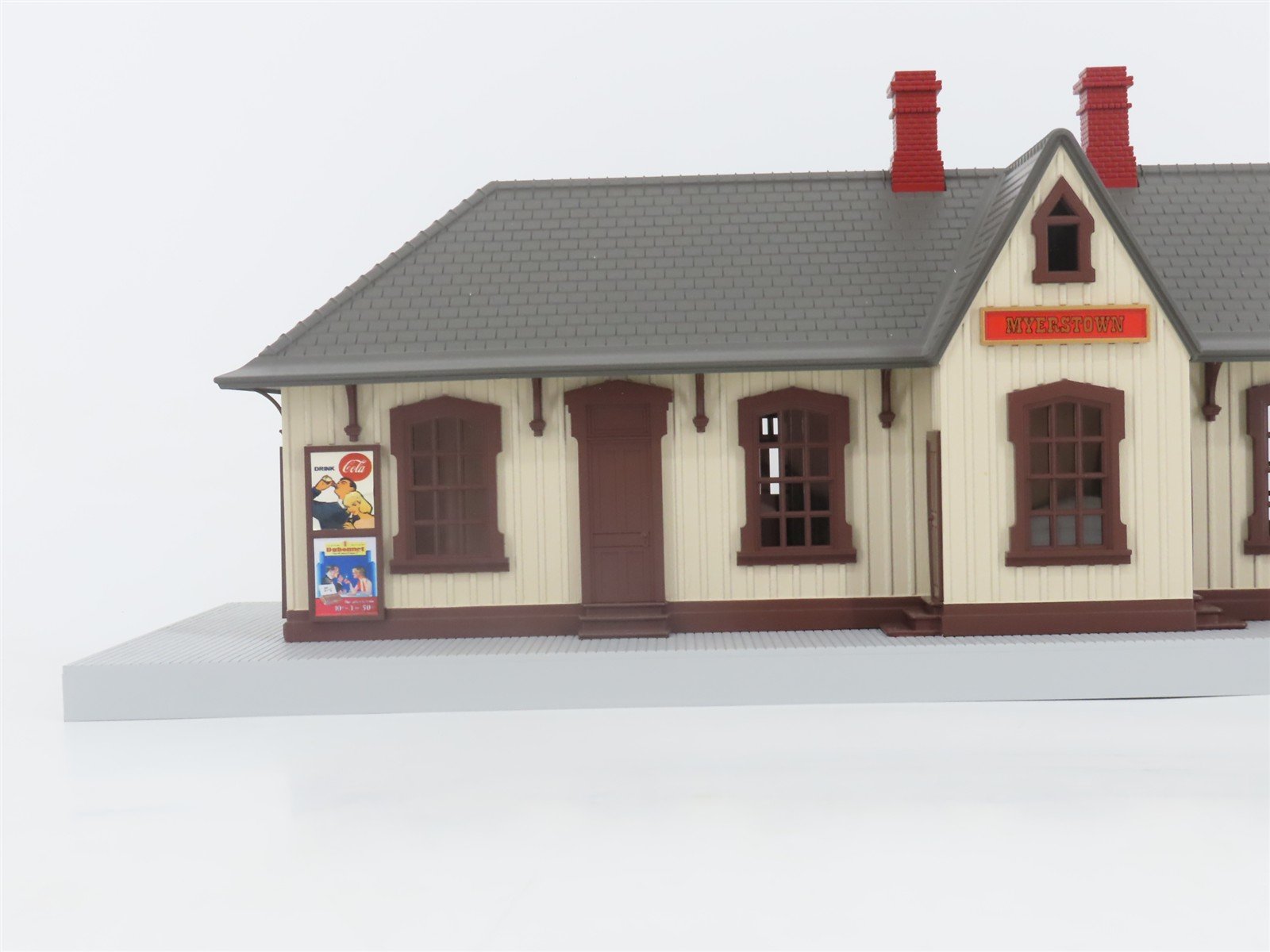 O Scale MTH Rail King 30-9051 Myerstown Passenger Station