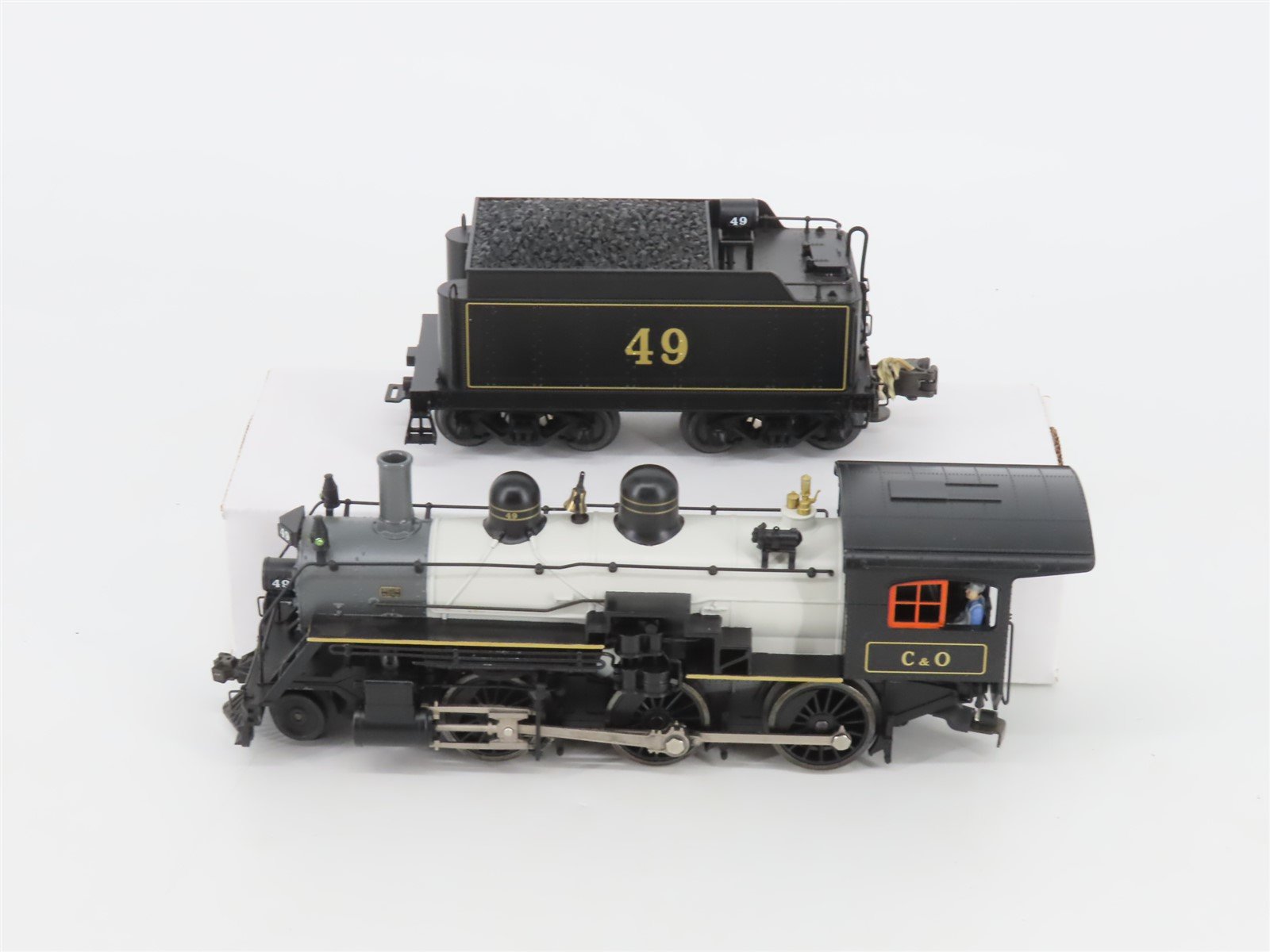 O Gauge 3-Rail Lionel C&O Chesapeake & Ohio 2-6-0 Mogul Steam #49 w/ Sound